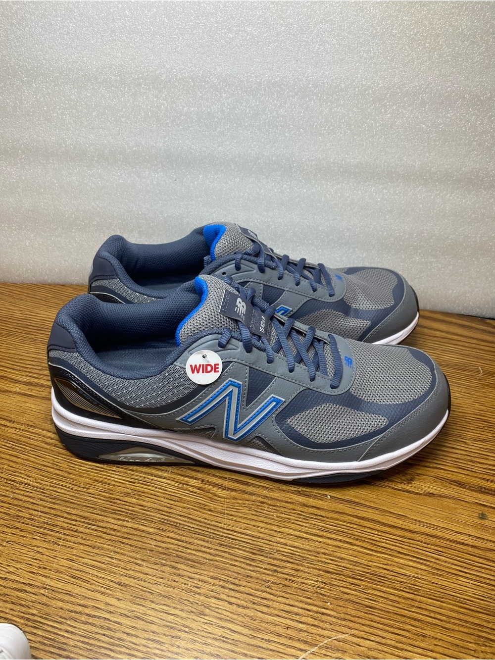 New Balance 1540v3 Running Shoes Mens Size 13 2E Wide  Grey Blue M1540MB3 New